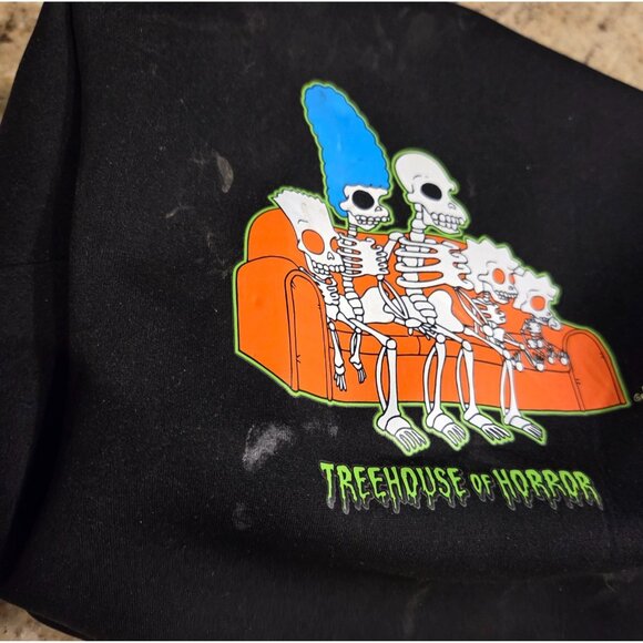 Revolution The Simpsons TREEHOUSE OF HORROR Couch Halloween Makeup Bag - Picture 2 of 12